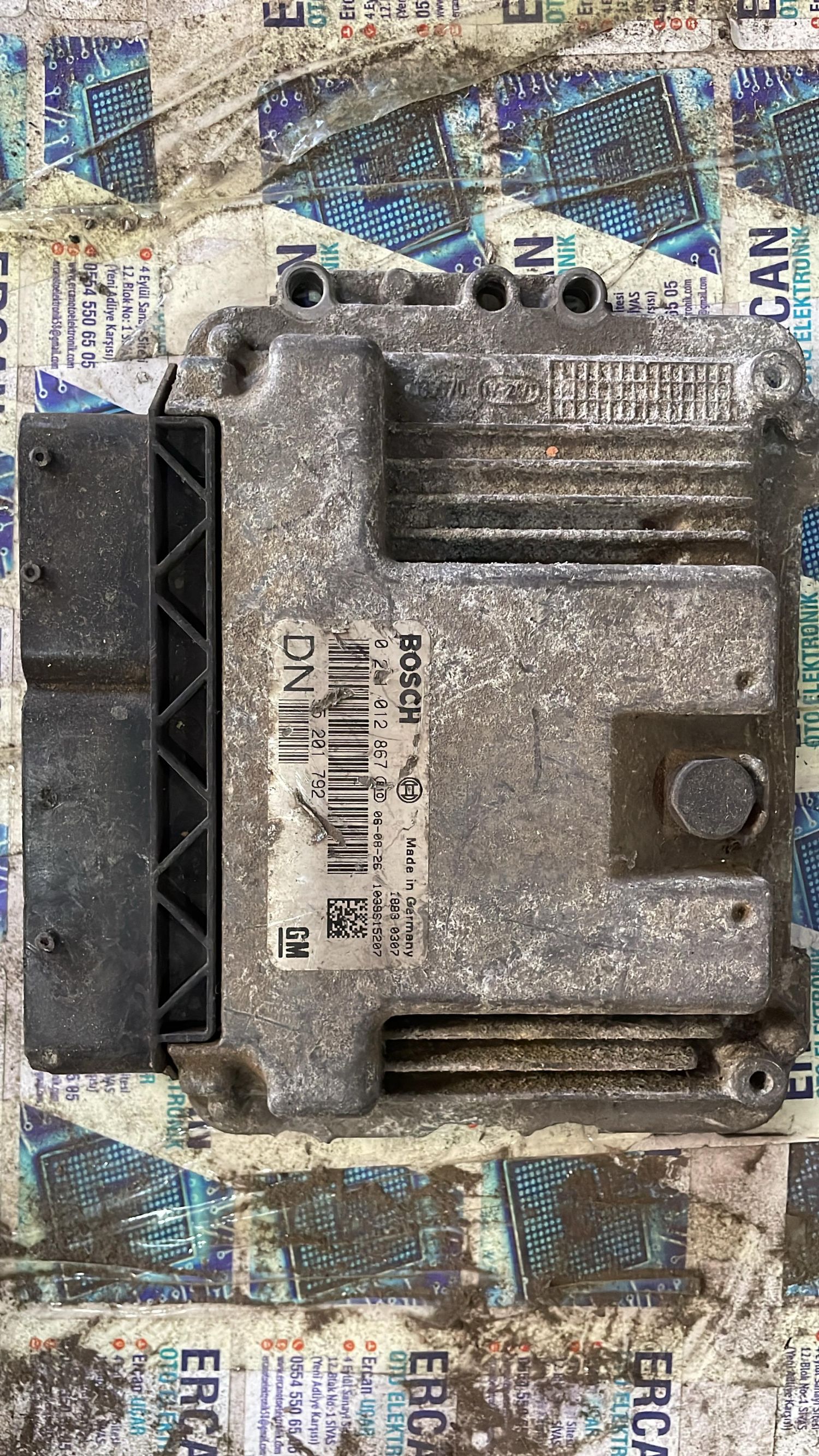 0281012867 OPEL Astra H 1.9 Motor Beyni